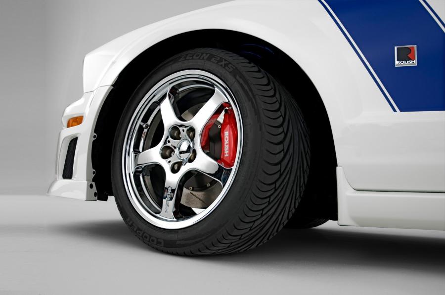  Ford Mustang 427R by Roush 2009 года  (фото 17 из 33)